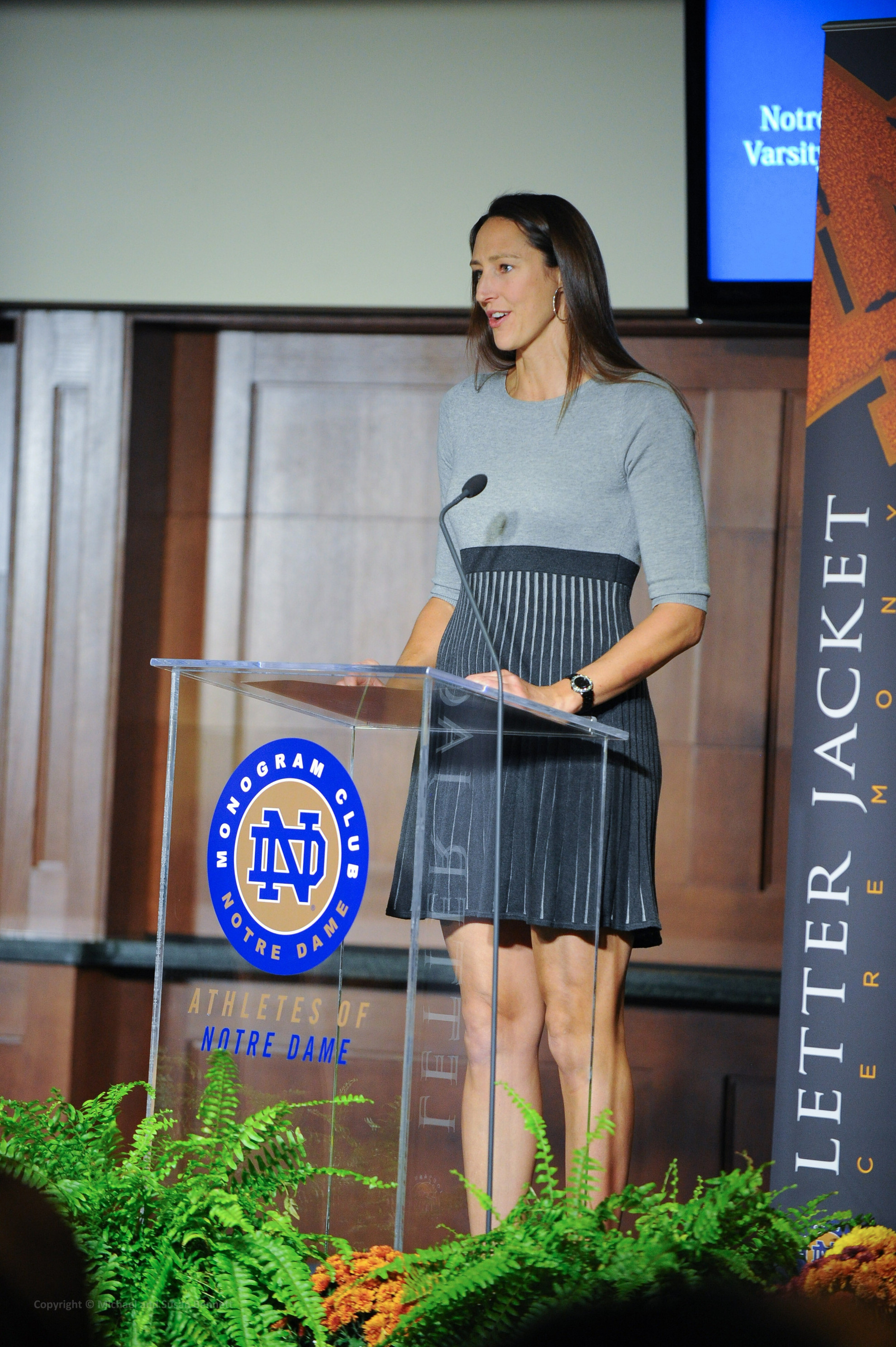 Monogram Club Hosts 2014 Fall Letter Jacket Ceremony Ruth Riley ('01, basketball) addressed first-time Monogram winners at the 2014 fall letter jacket ceremony.