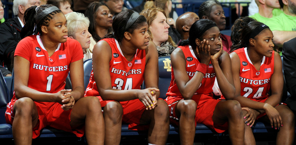 Diggins Leads No. 2 Irish To 71-46 Rout Of Rutgers (AP)