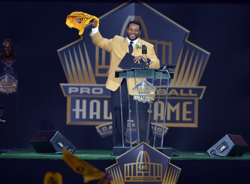 Jerome Bettis and Tim Brown inducted into Pro Football Hall of Fame