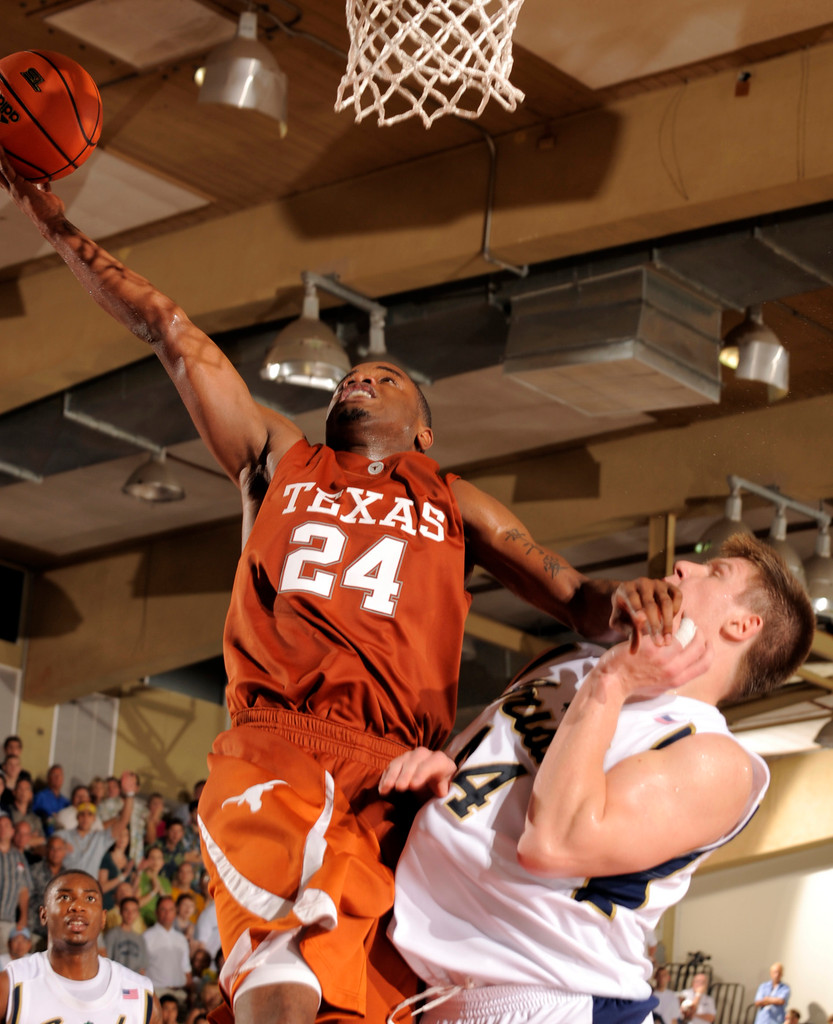 #8/8 Irish Defeat #6/7 Longhorns in Maui Invitational, 81-80