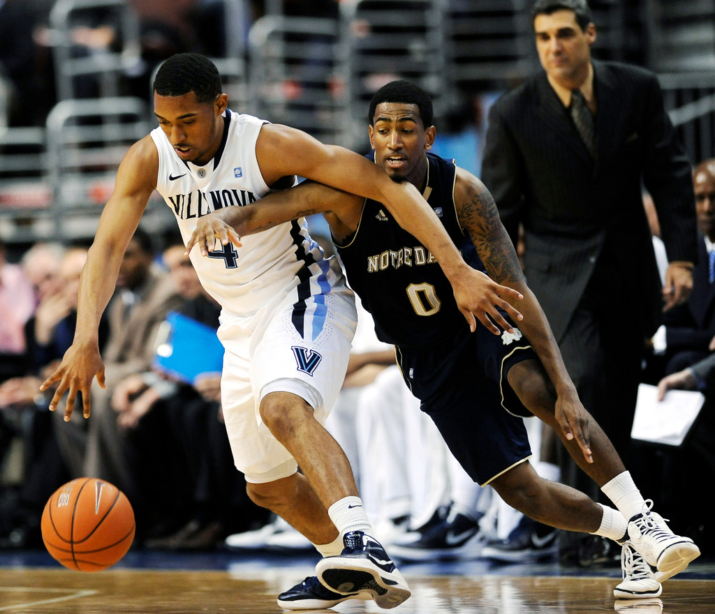 #23 Irish Hold On to Defeat Nova in OT, 74-70 (AP)