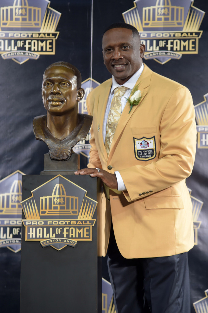 Jerome Bettis and Tim Brown inducted into Pro Football Hall of Fame