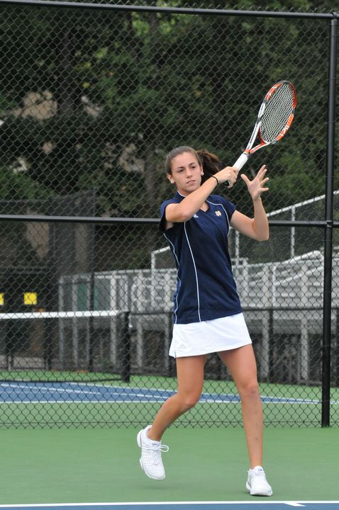 Freshman Shannon Mathews clinched the win for the Irish with a victory at No. 4 singles.