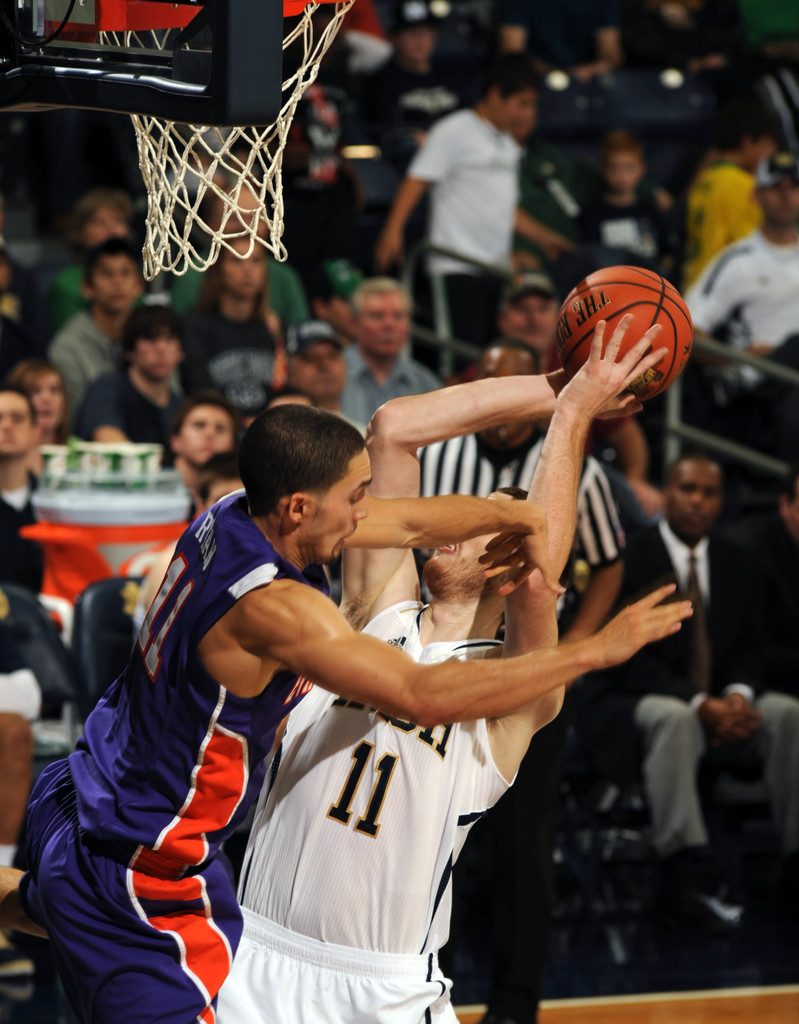 Irish Down Purple Aces in Season-Opener (AP)