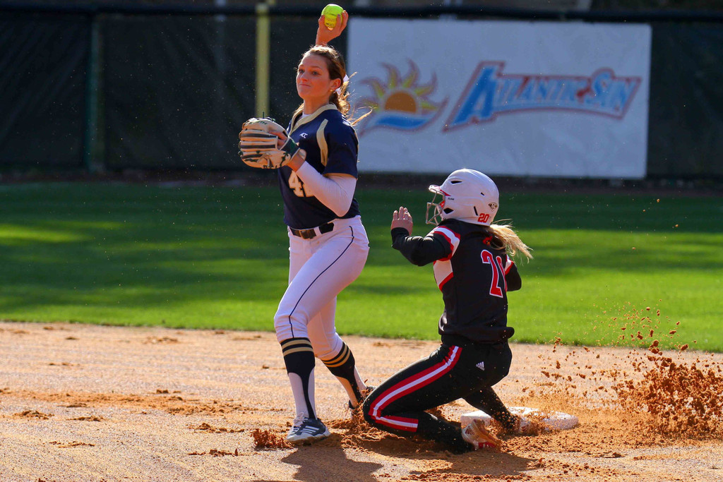 Notre Dame, Day One at Jacksonville University Tournament