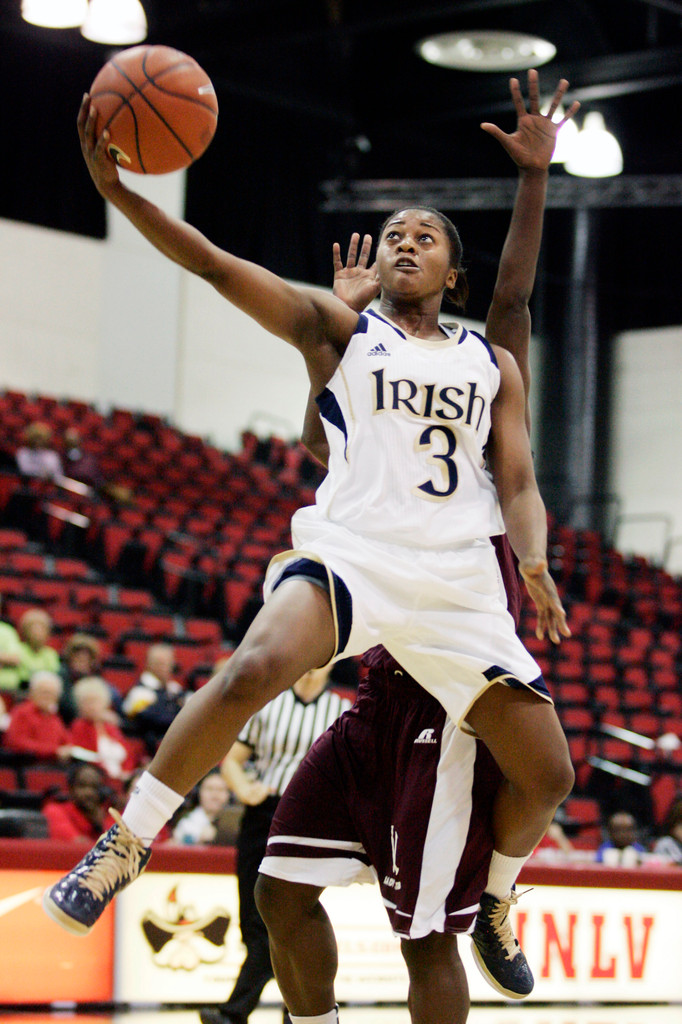 No. 5 Notre Dame Overpowers Alabama A&M, 100-39 (AP)