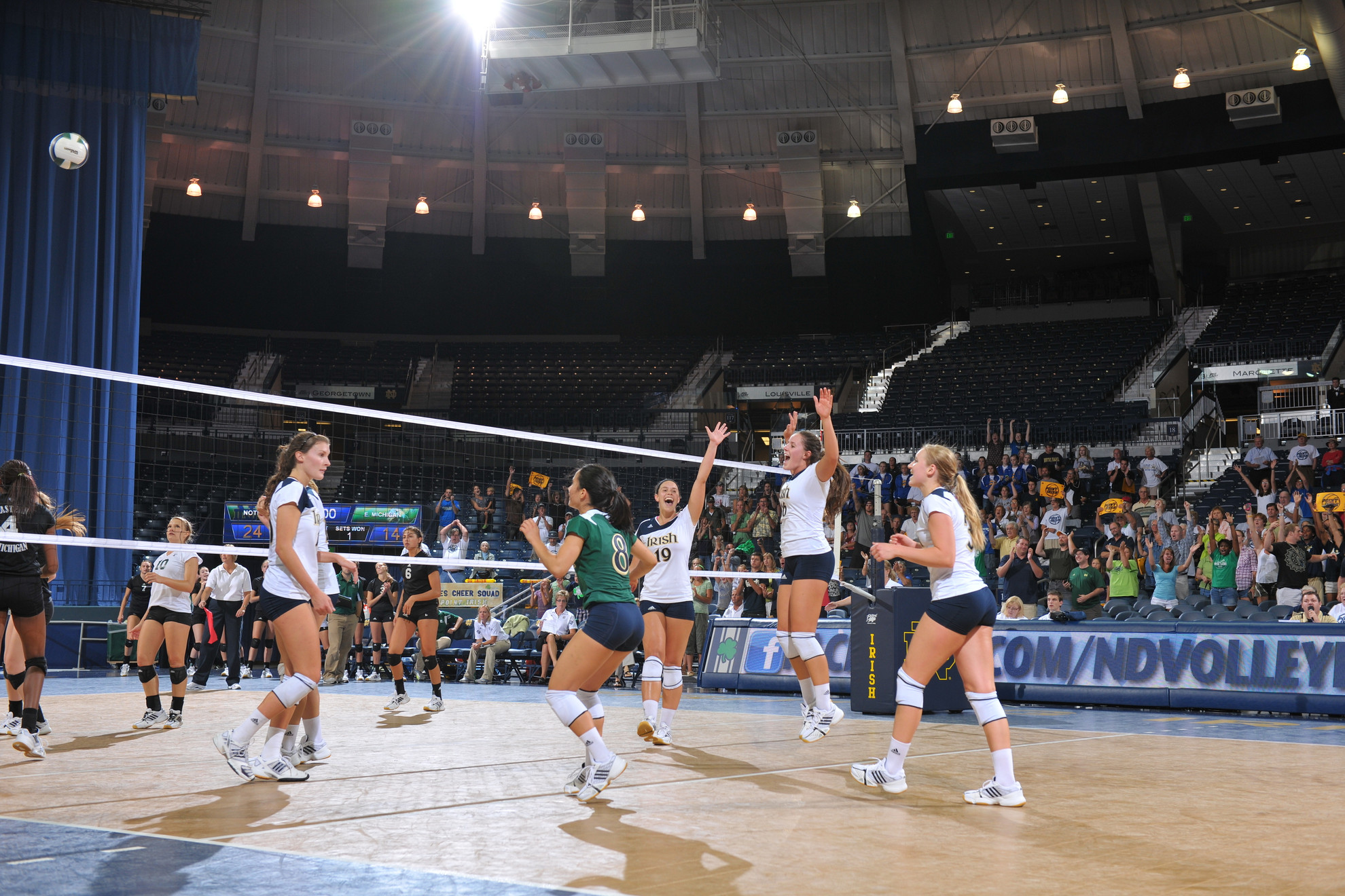 Five-Game Road Trip To End After Stops In Windy City And Aloha State Sophomore Sammie Brown