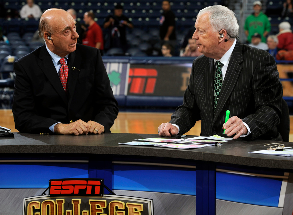 No. 25 Notre Dame beats No. 11 Louisville in 5OT (AP)