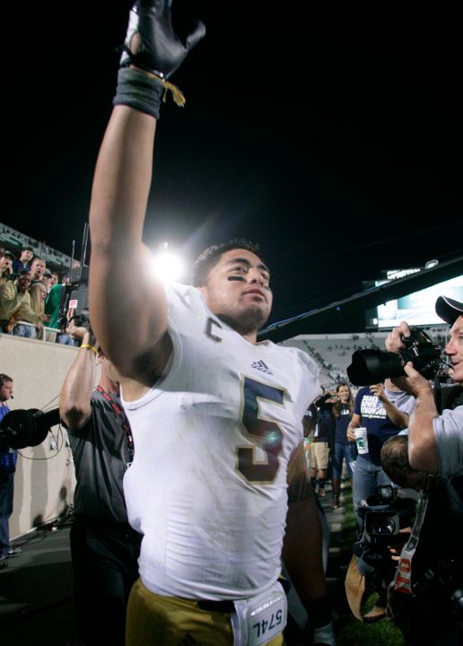 Senior linebacker Manti Te'o has helped Notre Dame to its first 3-0 start since 2002.