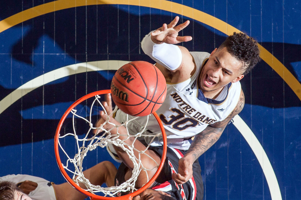 Notre Dame 87, St. Francis 56