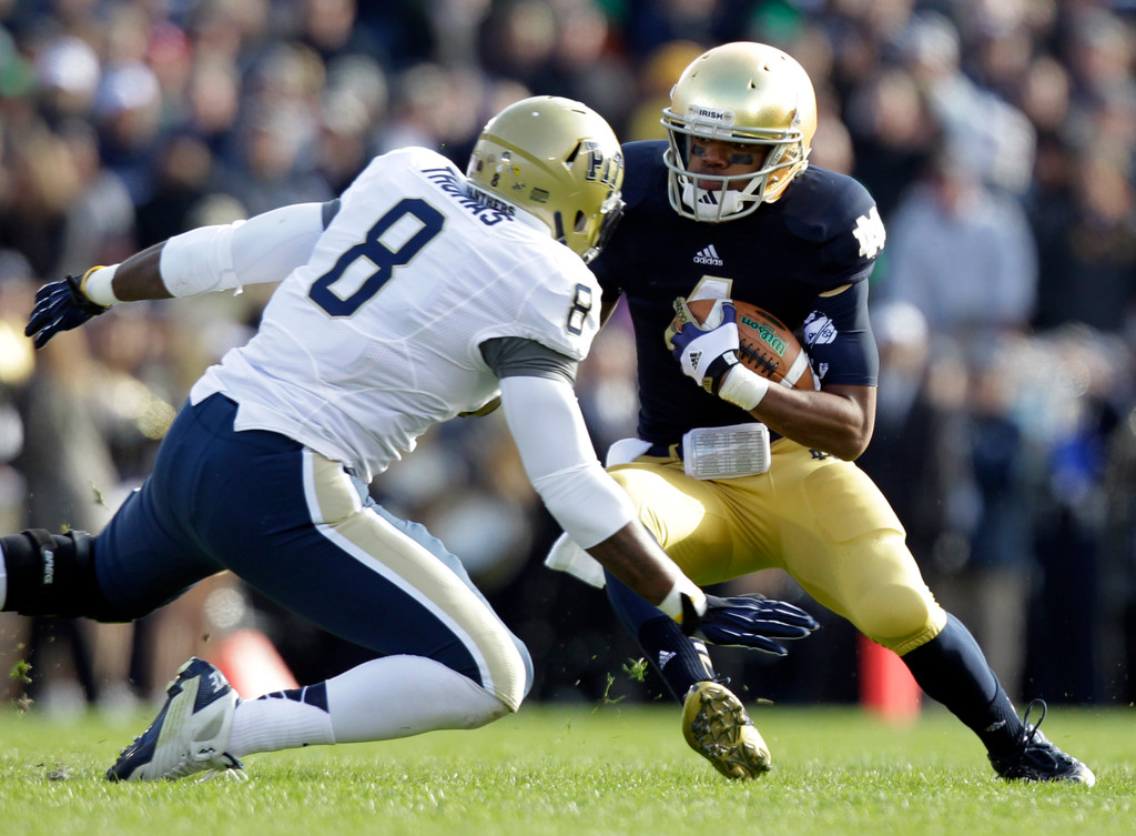 No. 4 Notre Dame Fights Back to Defeat Pitt 29-26 in Third OT (AP)