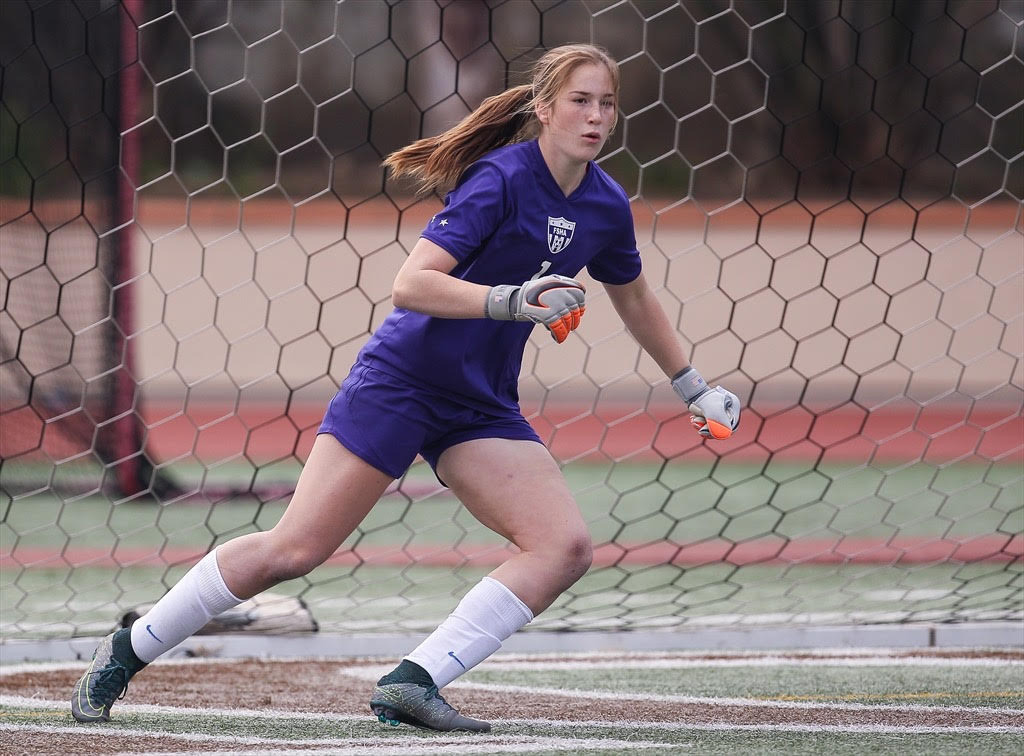 Interian Joins Irish as Early Enrollee Interian Joins Irish as Early Enrollee