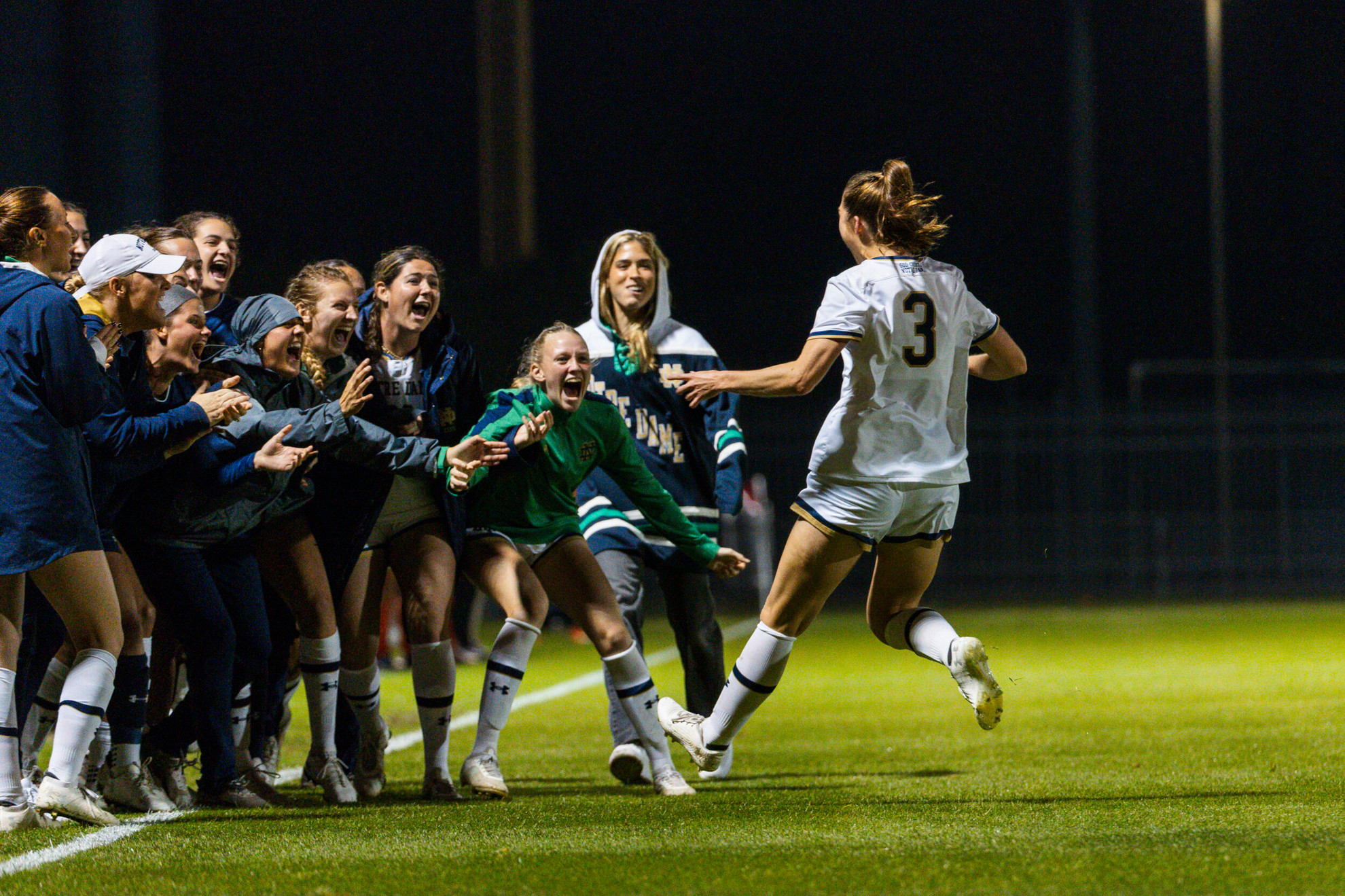 #11 Irish Roll to 2-0 Win Over #8 Clemson #11 Irish Roll to 2-0 Win Over #8 Clemson
