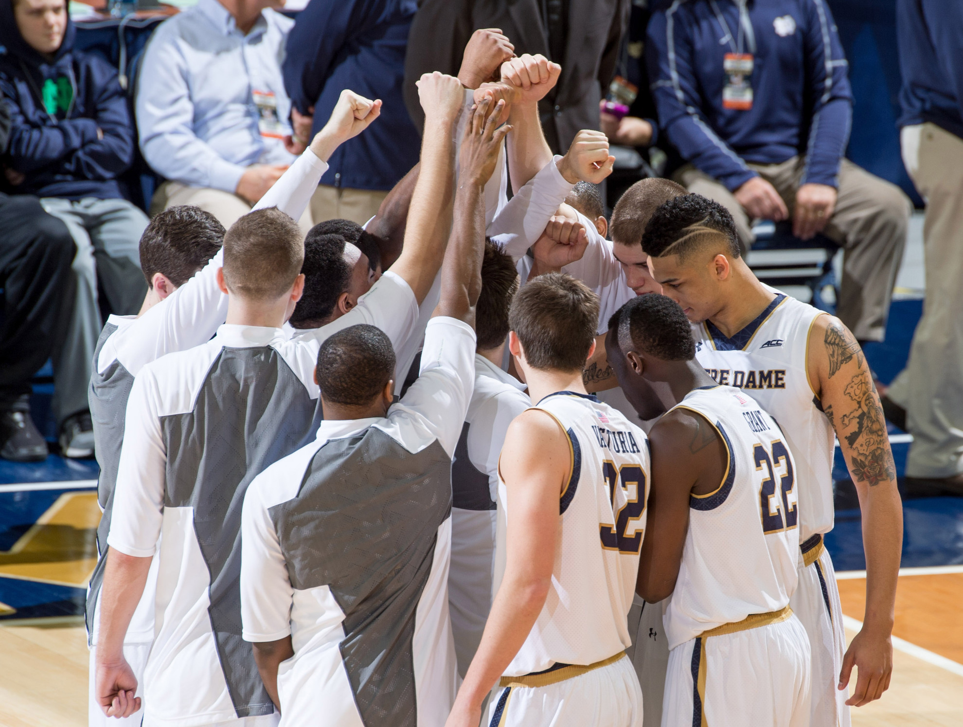 #13/12 Irish Host #3/3 Virginia Saturday In Key ACC Clash Notre Dame (15-1) has 15 wins in its first 16 games of a season for the first time since the 1973-74 campaign when that Irish squad started 24-1.
