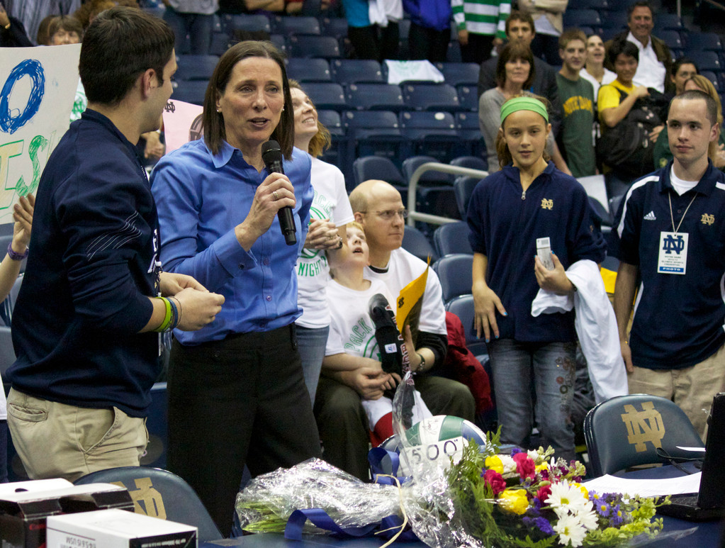 11/9 Volleyball vs Cincinnati