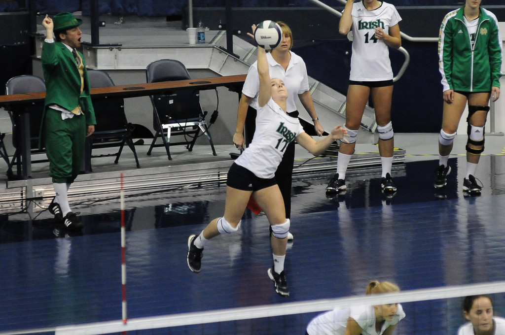 Notre Dame Women's Volleyball vs Syacuse 09-30-2012 Win (3-0)