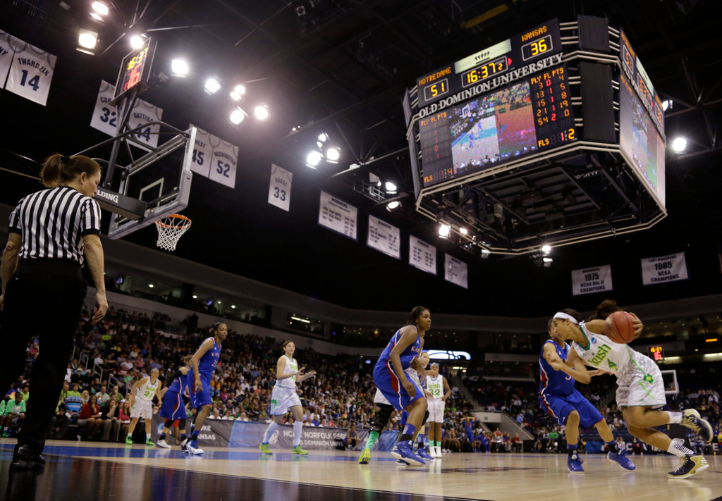 #2 Irish Down Kansas, 93-63 To Reach NCAA Elite Eight (AP)