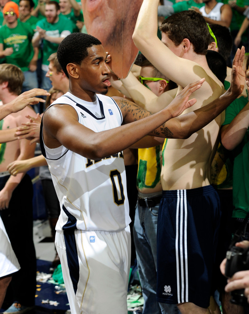 Notre Dame Upsets No. 15 Marquette, 76-59 (AP)