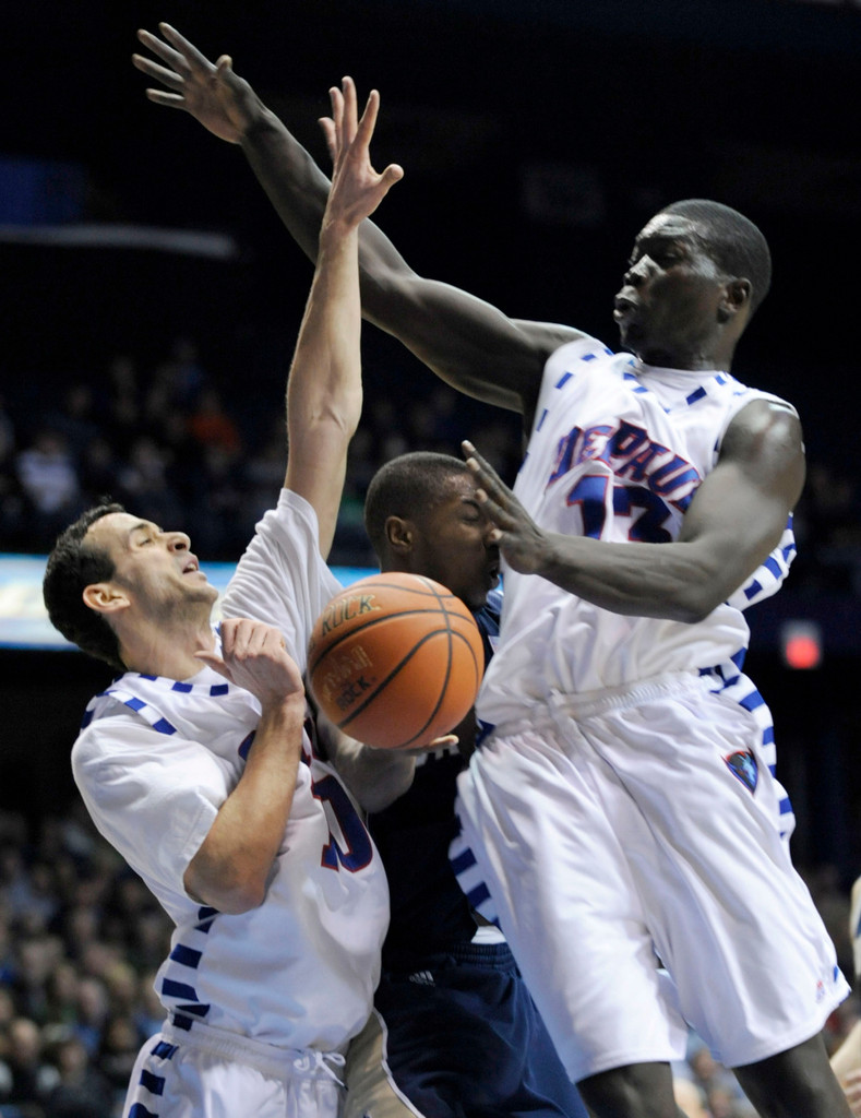 #7/10 Irish Defeat Blue Demons, 92-82 (AP)