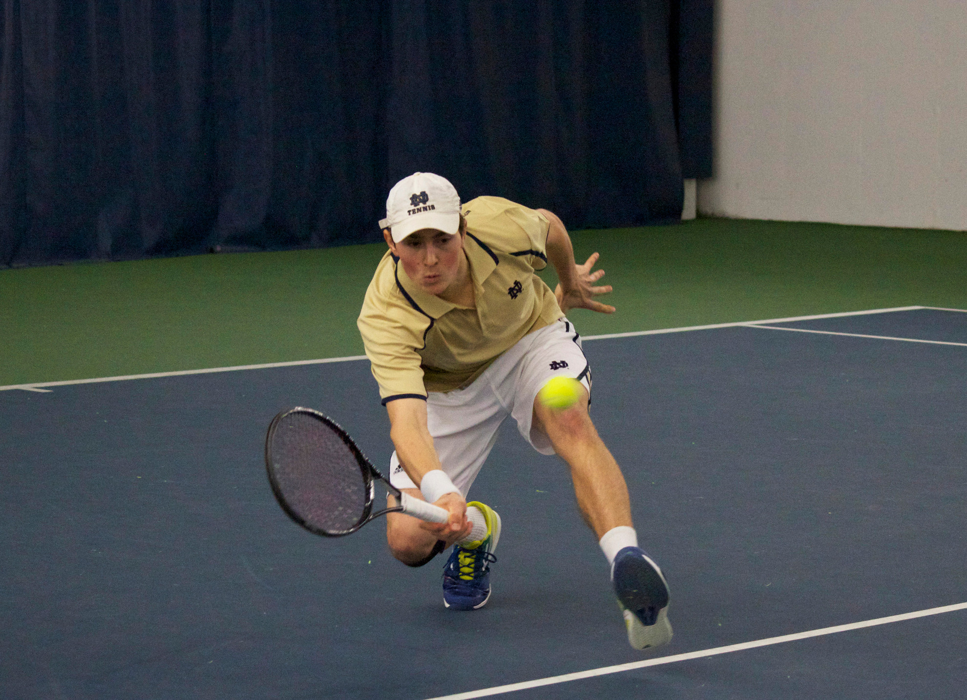 Notre Dame Travels to Champaign For Mid-Week Match Sophomore Eric Schnurrenberger