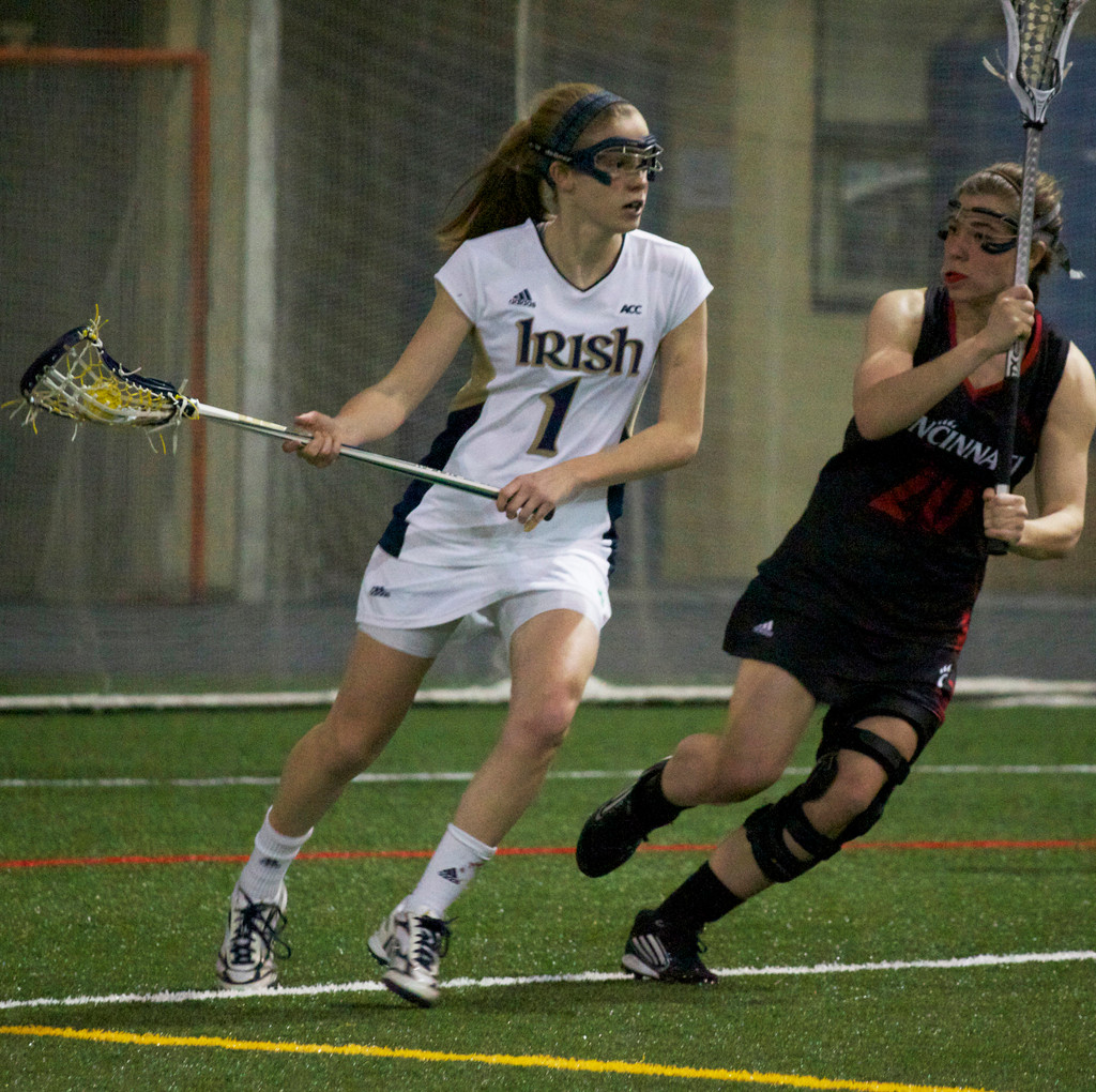 Women's Lacrosse Beats Cincinnati, 25-1