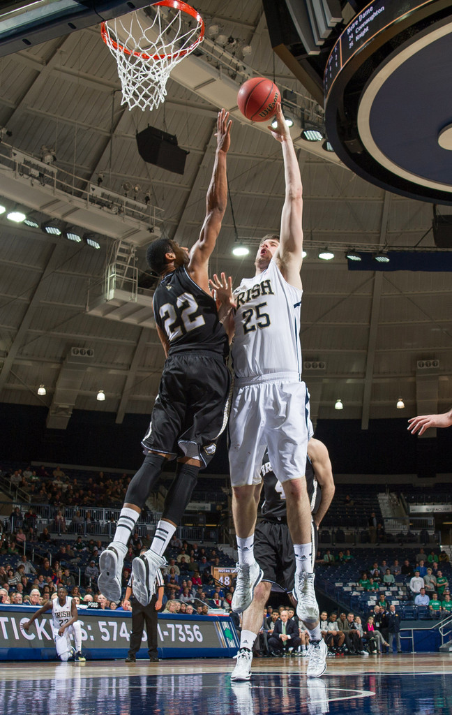 Notre Dame vs. Bryant University - UTSI