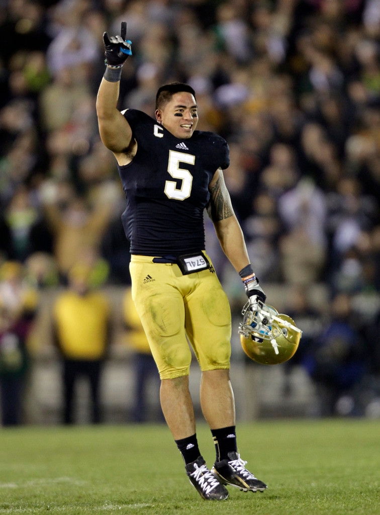 No. 3 Irish Remain Perfect, Overpower Wake Forest, 38-0 (AP)