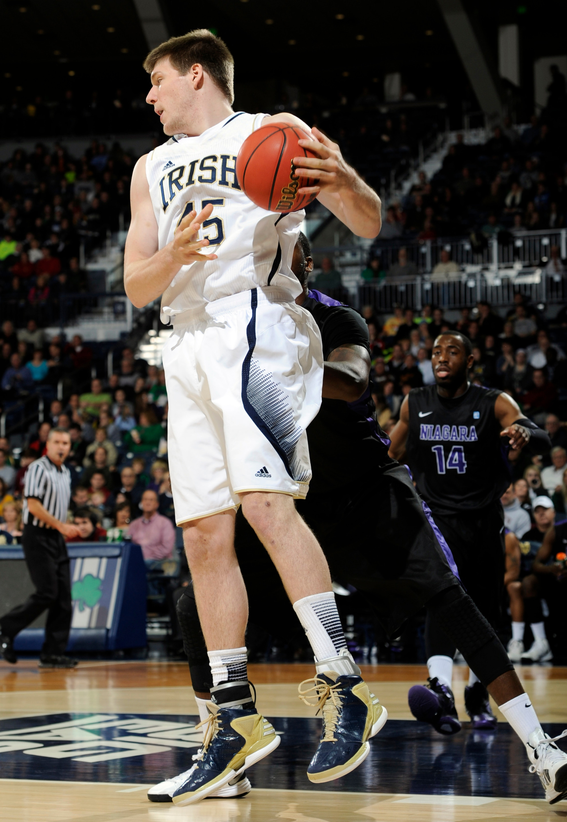 Jack Cooley Named To BIG EAST Weekly Honor Roll Niagara Notre Dame Basketball