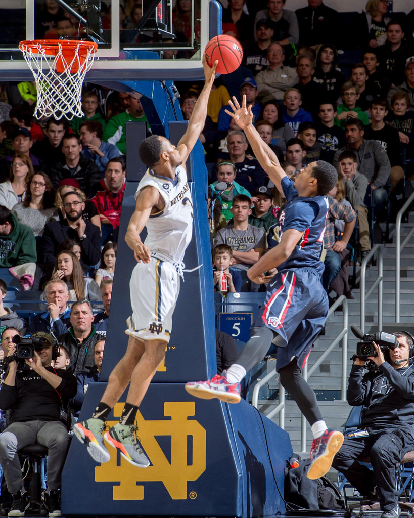 Notre Dame 73, Liberty 56