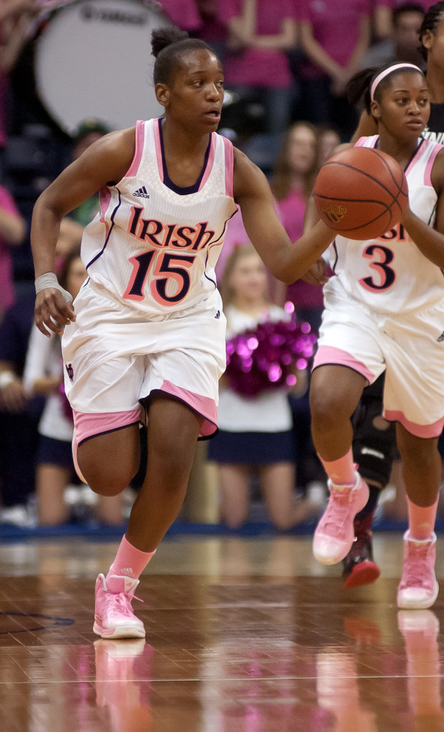 Notre Dame Women's Basketball tops Cincinnati on 02-02-2013