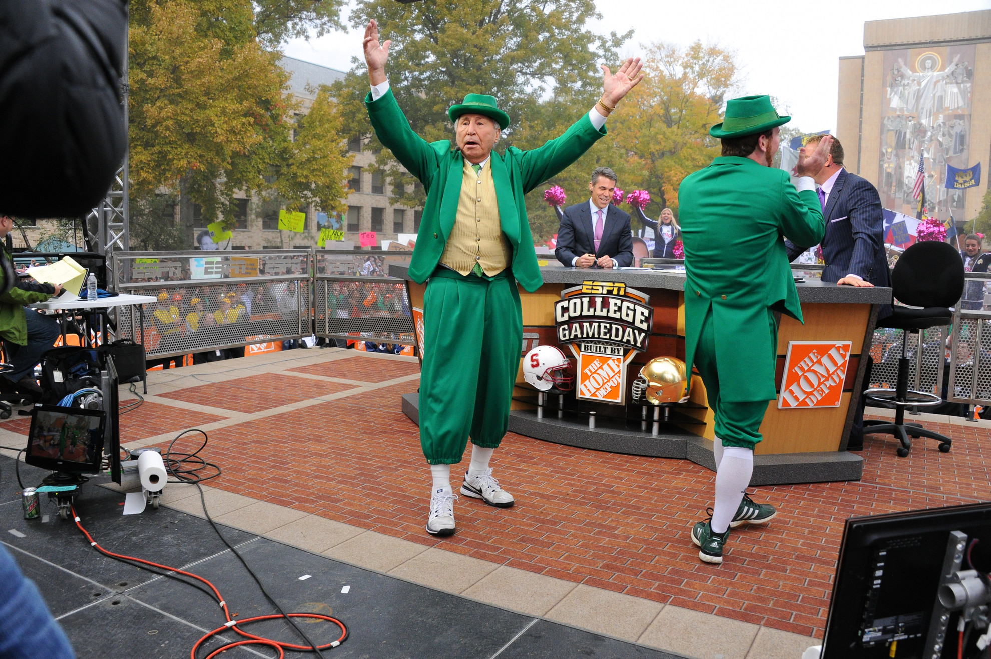 Monogram Club Musings: Stanford Edition ESPN College GameDay analyst Lee Corso finally selected the Irish during his famous picks segment on Saturday morning.