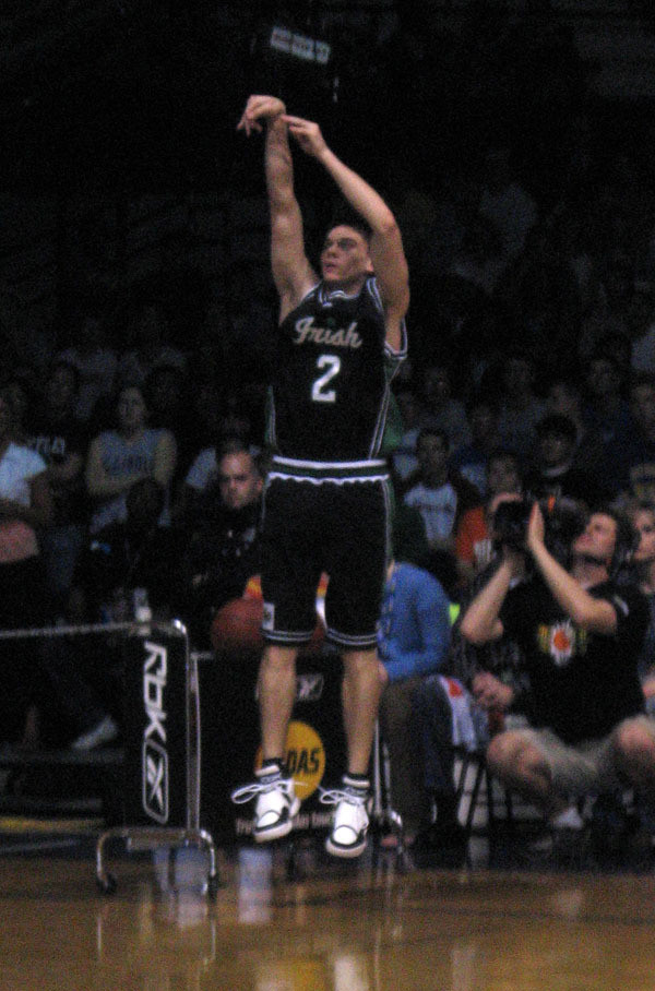 Quinn Second, Duffy Fourth At College Three-Point Championships Notre Dame senior guard Chris Quinn finished second at the 2006 College Three-Point Championships, which were held Thursday night at Hinkle Fieldhouse in Indianapolis. <i>(photo by Chris Masters)</i>