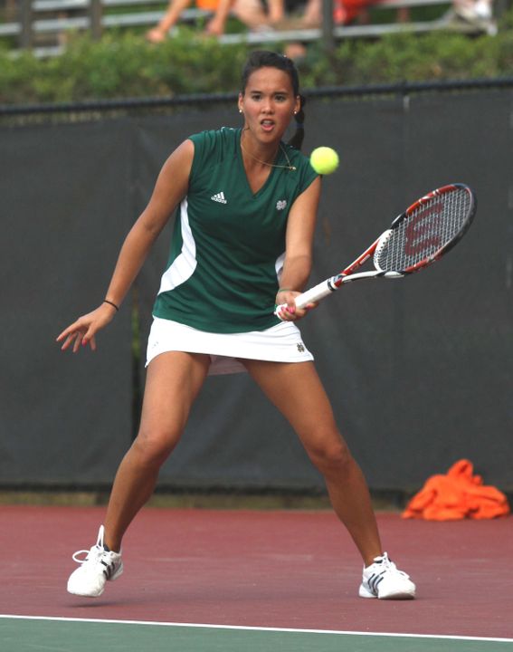 Kristy Frilling notched two victories to advance to the ITA Midwest Regional finals against Michigan's Denise Muresan, taking place on Tuesday.