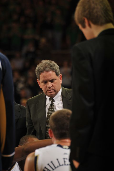 Sean Kearney served as Mike Brey's top aide for 14 seasons at Notre Dame and Delaware.
