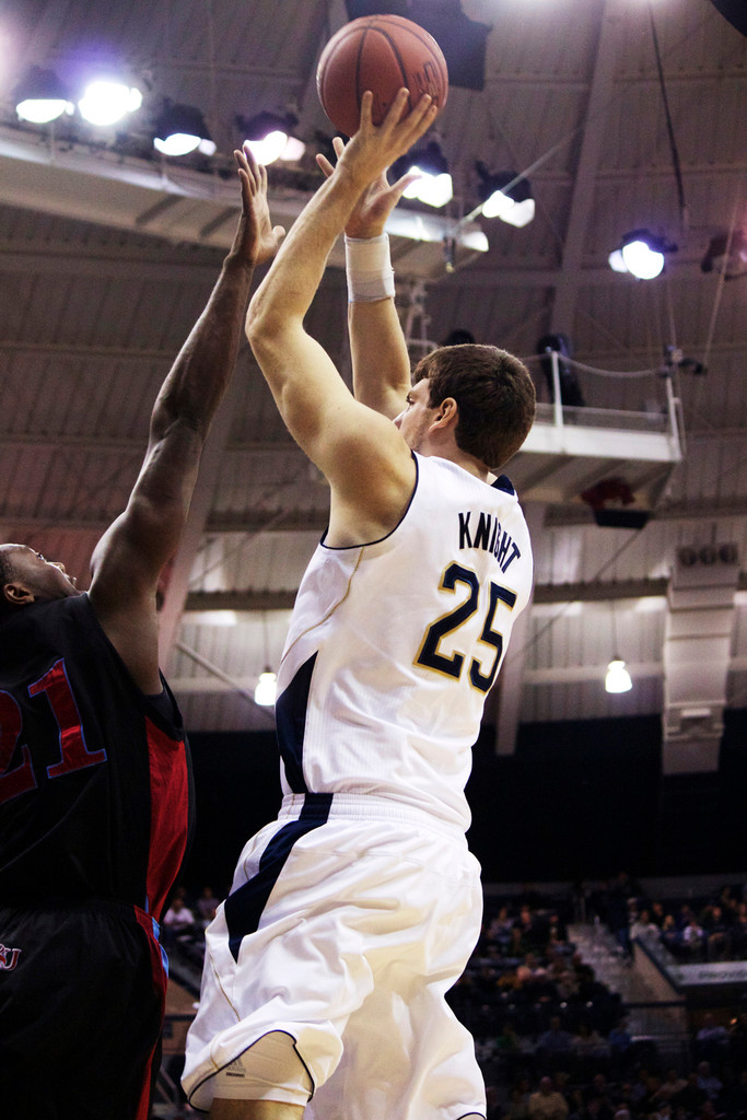 Mens Basketball vs Delaware State 11/18