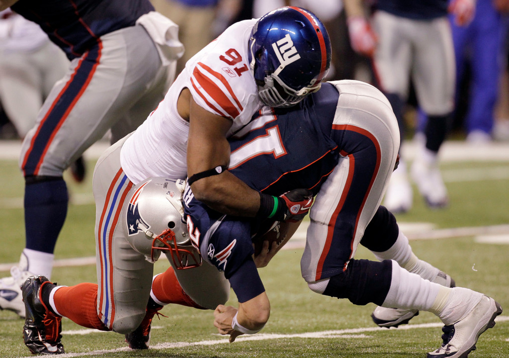 Justin Tuck & Sergio Brown at Super Bowl XLVI (AP)
