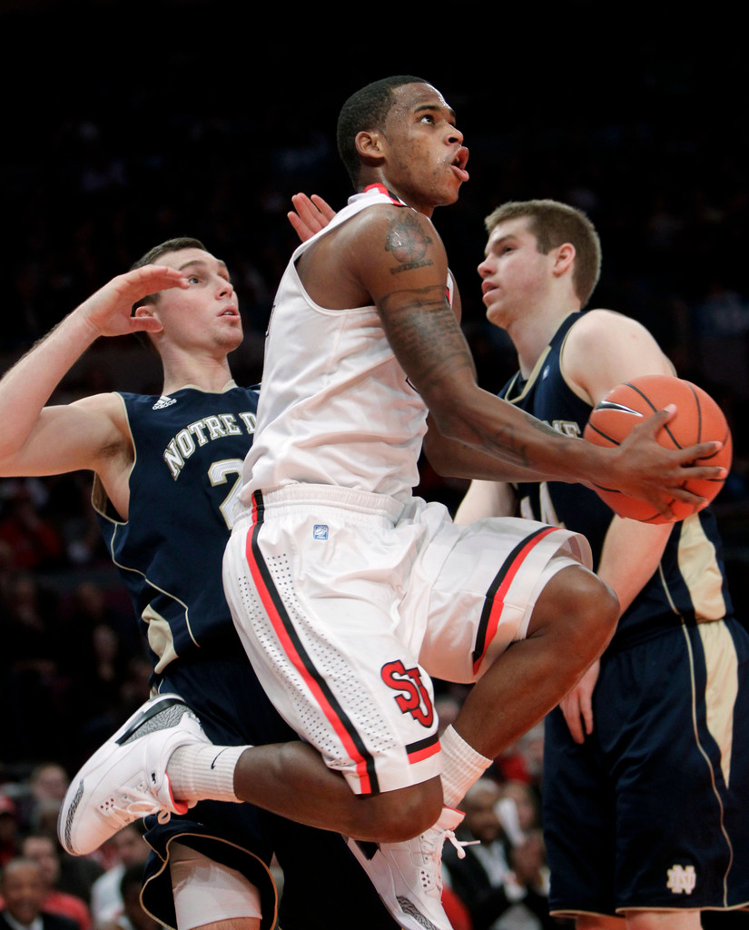 No. 9 Irish Lose To Red Storm, 72-54 (AP)