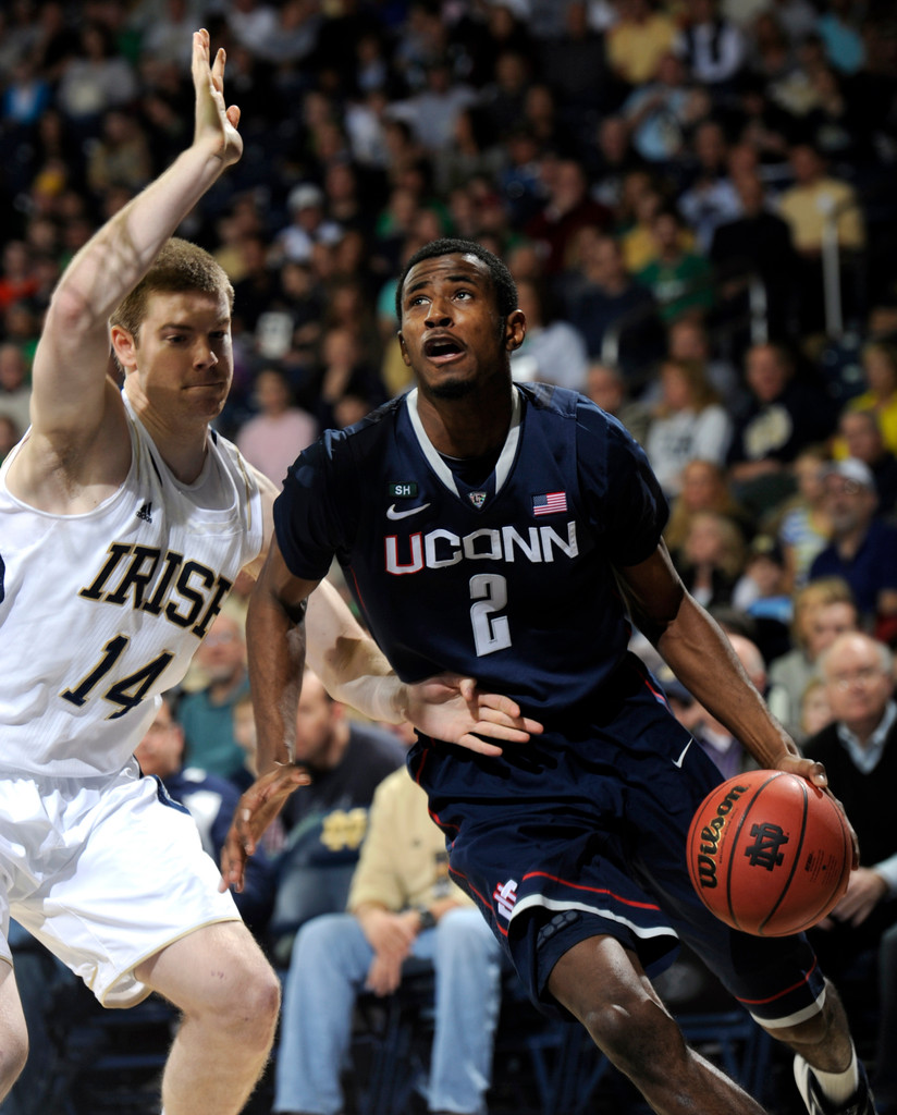 #17/16 Irish Fall To Huskies, 65-58 (AP)