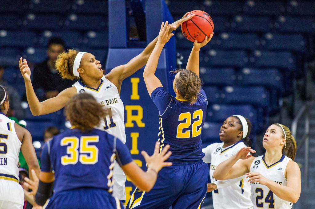 No. 3 Notre Dame 74, Toledo 39