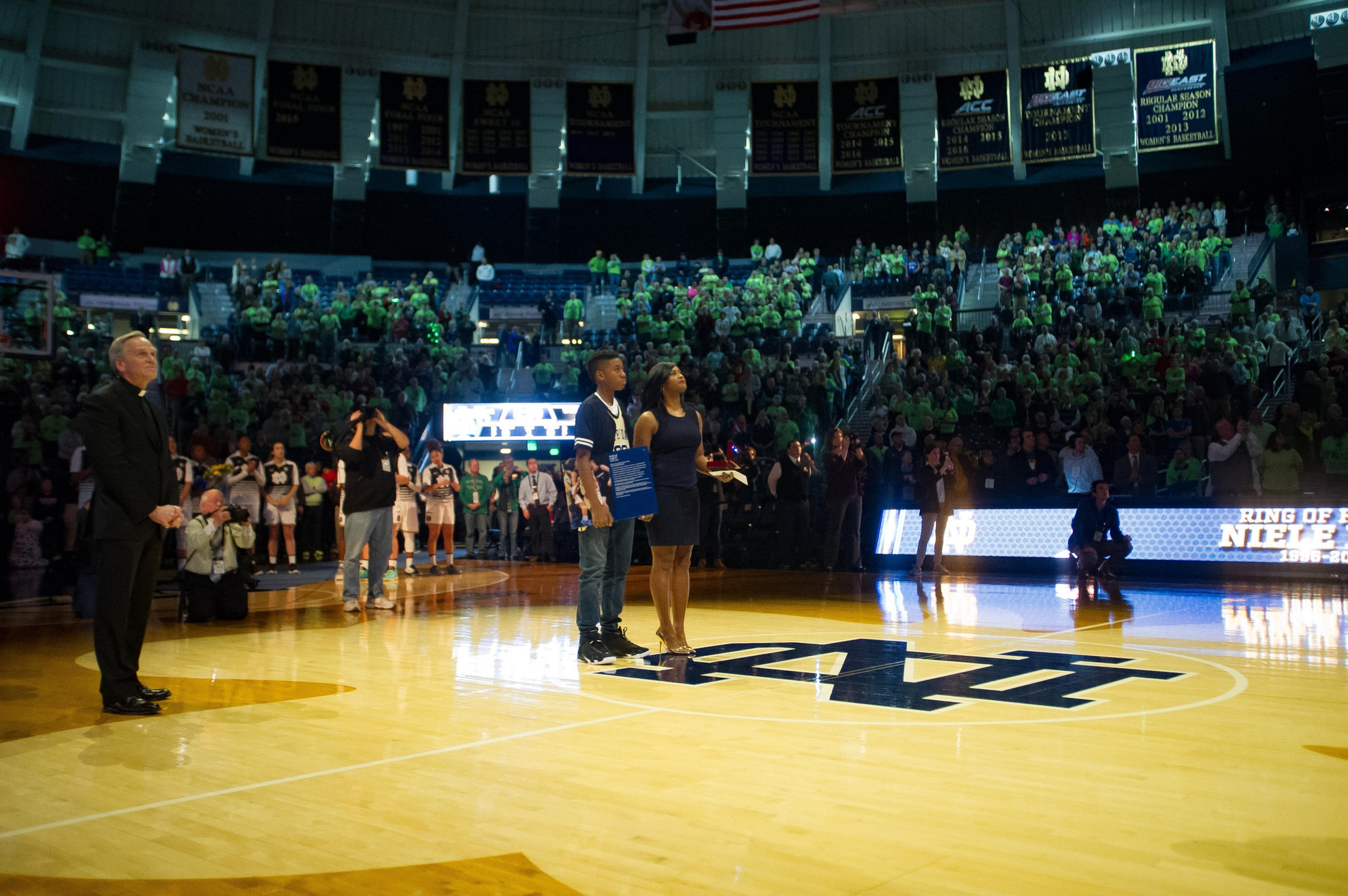 Irish Offense Explodes In 114-54 Victory Over Crusaders Irish Offense Explodes In 114-54 Victory Over Crusaders