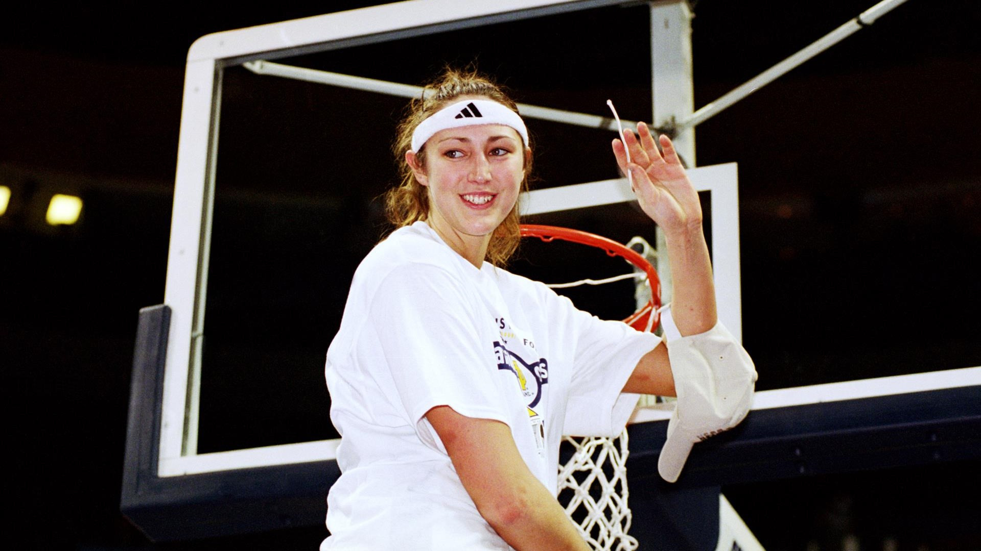 Ruth Riley Finalist for Women’s Basketball Hall of Fame Riley cutting net
