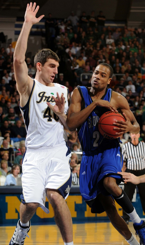 Irish Defeat Pirates, 88-79 (AP)