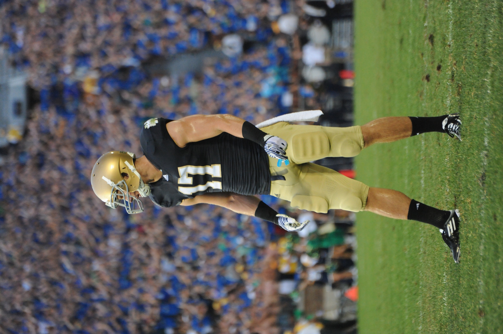 Zeke Motta Named Jim Thorpe Award Semifinalist Notre Dame South Florida