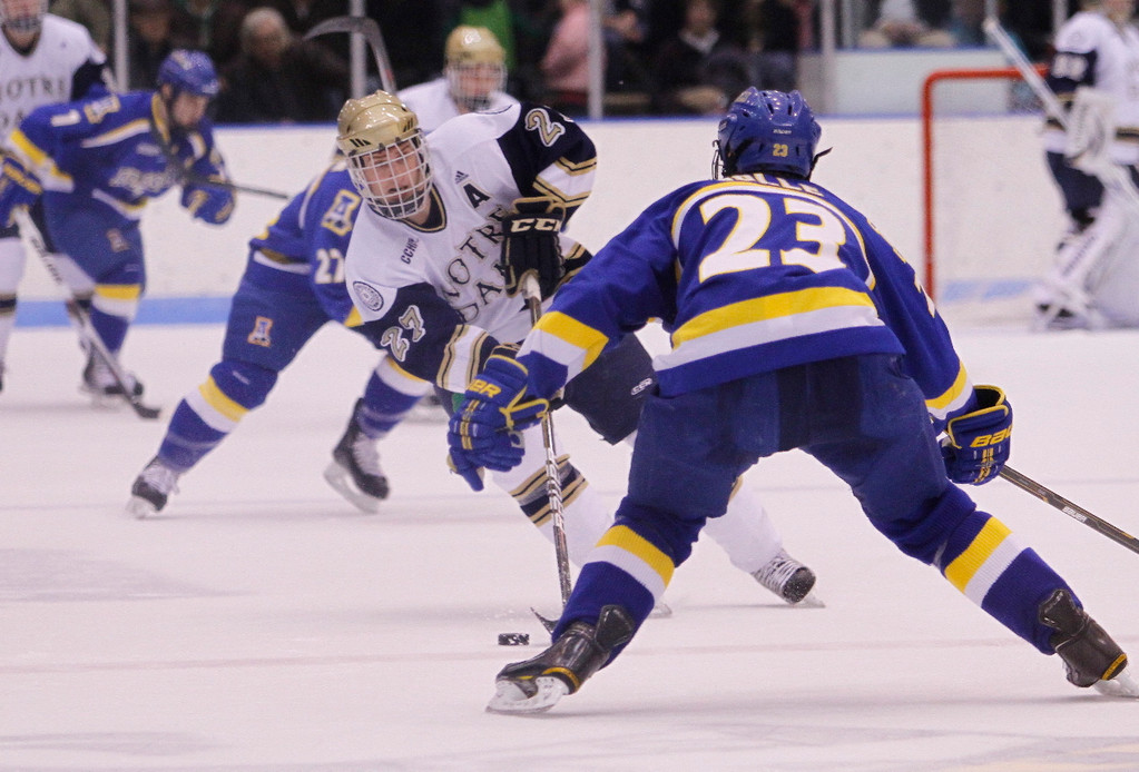 A Season in Photos: 2010-11 Notre Dame Hockey