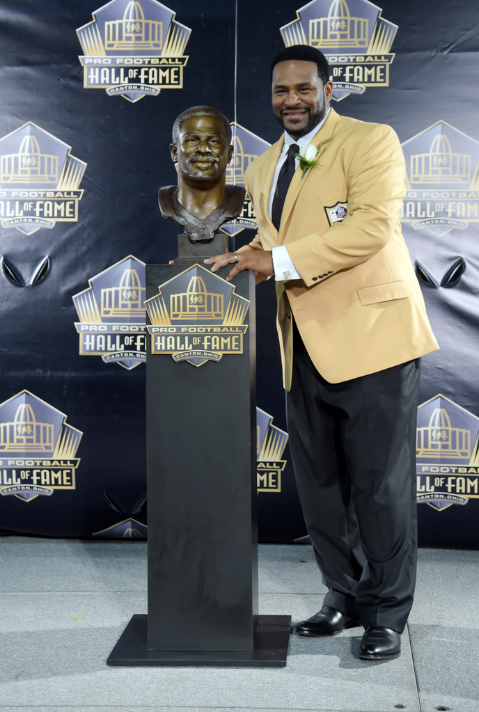 Jerome Bettis and Tim Brown inducted into Pro Football Hall of Fame