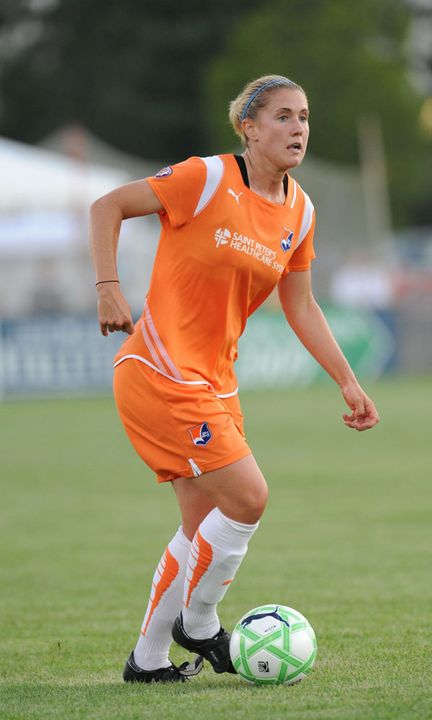 Former Notre Dame All-America midfielder Jen Buczkowski ('07), who helped two different teams reach the Women's Professional Soccer match (winning the '09 crown with Sky Blue FC) during the league's three-year run from 2009-11, is one of six Fighting Irish alums in the new National Women's Soccer League that kicks off this weekend at four venues around the country.