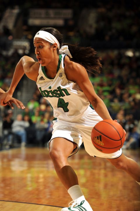 Junior guard Skylar Diggins currently leads the BIG EAST and ranks among the top 15 in the nation in both assists (12th - 5.9 apg.) and assist/turnover ratio (ninth - 2.46), while adding 15.9 points and 2.6 steals per game.