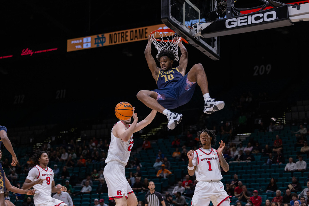 Notre Dame Fighting Irish - Official Athletics Website