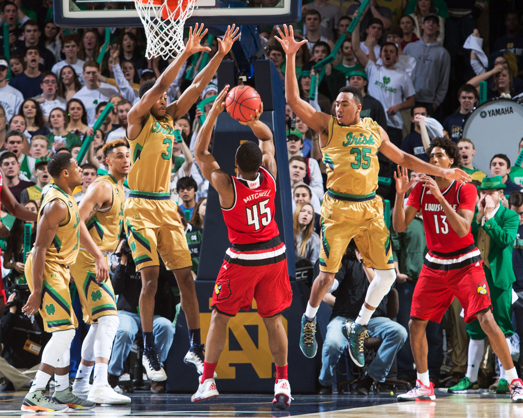 Notre Dame 71, Louisville 66