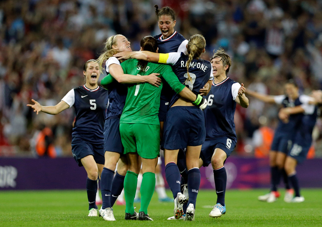 Shannon Boxx London Olympics Gallery (AP)